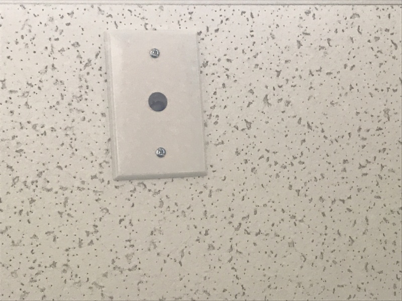 File:Plate Mounted to Ceiling.JPG