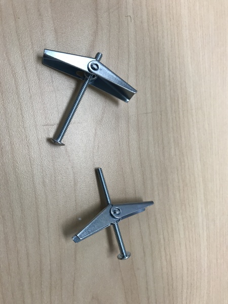 File:Toggle Bolts.JPG